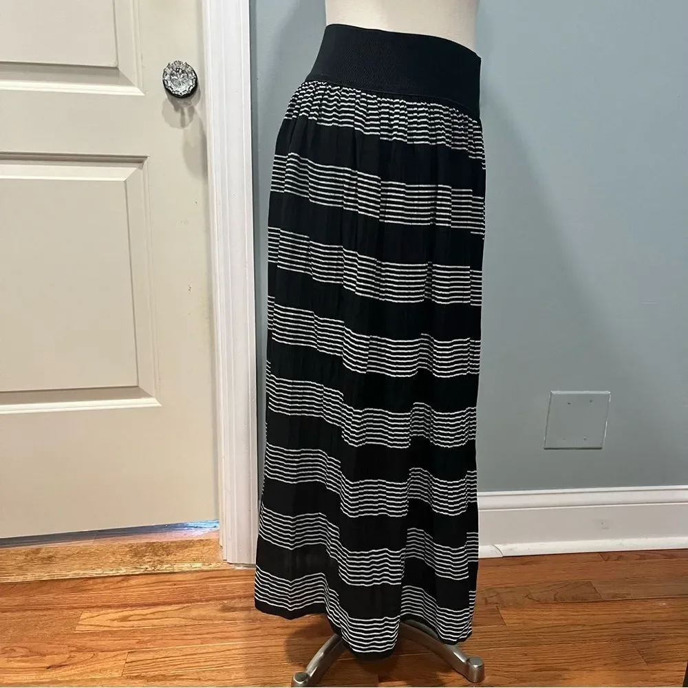 Metro Wear Black & White Stripes A-Line Elastic Waist Midi Skirt Size Small